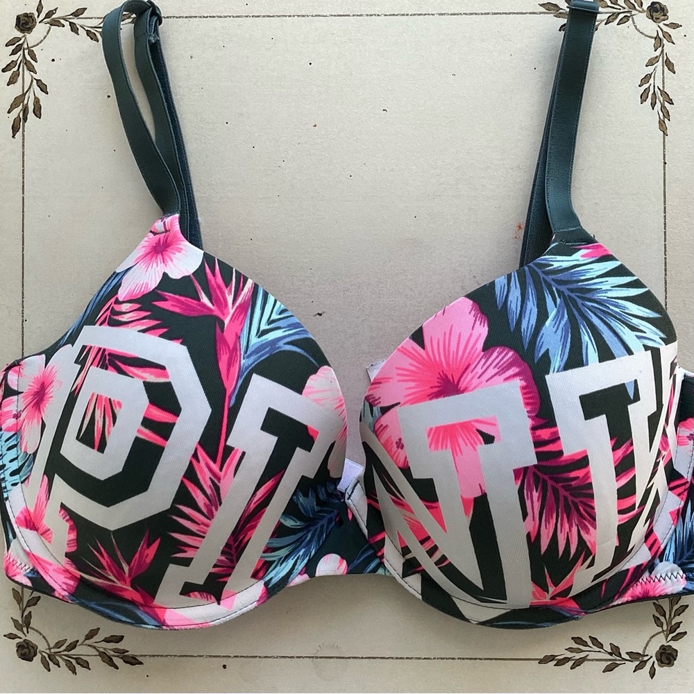 PINK Victoria’s Secret Wear Everywhere Bra Size 34D